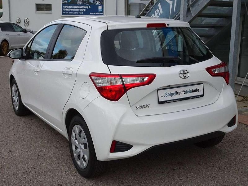 Gebraucht Toyota Yaris Comfort 111 PS (81 kW) 2020 Weiß Kleinwagen
