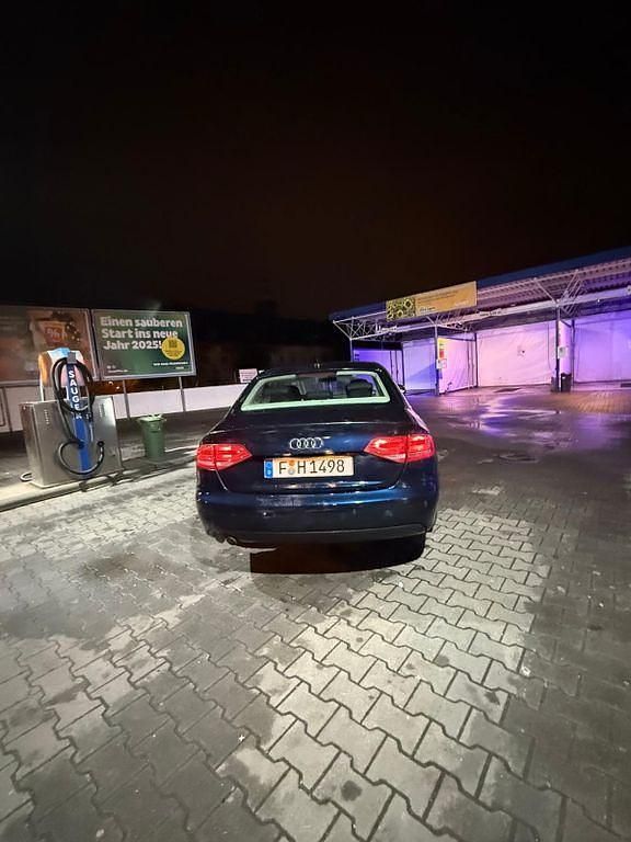 Gebraucht Audi A4 Ambiente 160 PS (117 kW) 2008 Blau Limousine