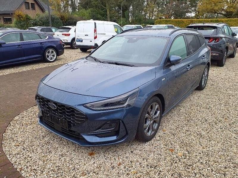Blau Gebraucht 2023 Ford Focus ST-Line X Limousine | 23.990 € (Fairer Preis) - Bild 1/4