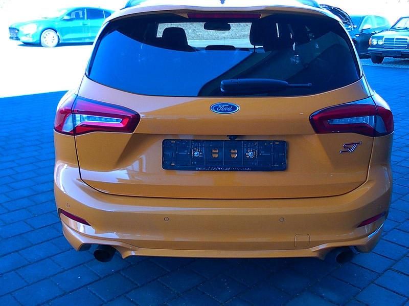 Gebraucht Ford Focus ST 280 PS (205 kW) 2020 Orange Kombi
