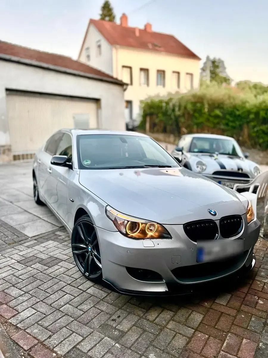 Gebraucht BMW 520 163 PS (119 kW) 2006 Silber Limousine