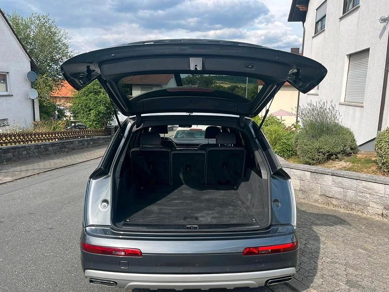 Gebraucht Audi Q7 S-Line 272 PS (200 kW) 2016 Grau SUV