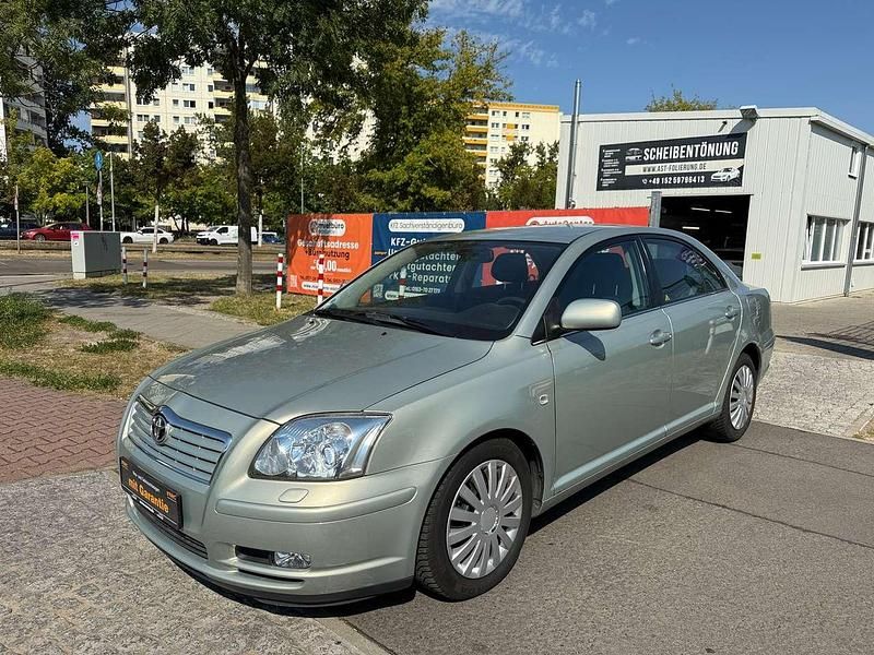 Grau Gebraucht 2005 Toyota Avensis Limousine | 4.850 € (Fairer Preis) - Bild 1/4