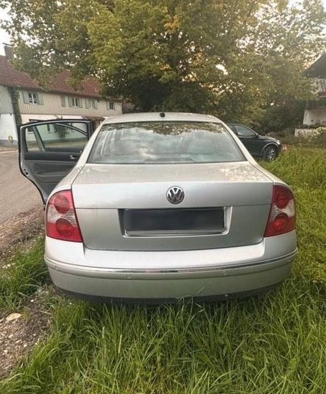Usata VW Passat 2004 Argento Berlina