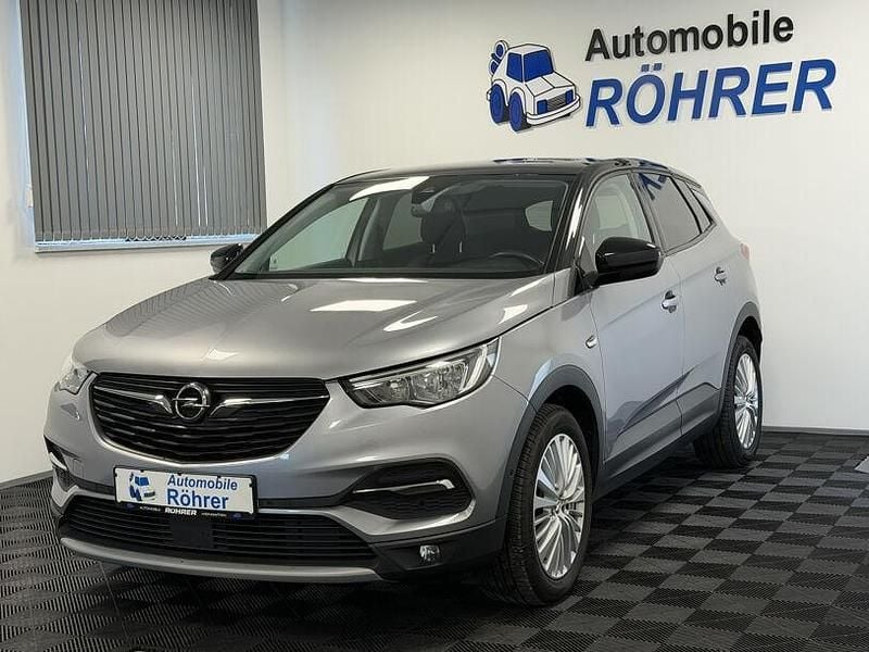 Grau Gebraucht 2018 Opel Grandland X SUV | 12.400 € (Teuer) - Bild 1/4