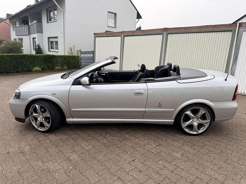 Gebraucht Opel Astra Cabriolet 101 PS (74 kW) 2002 Silber Cabrio
