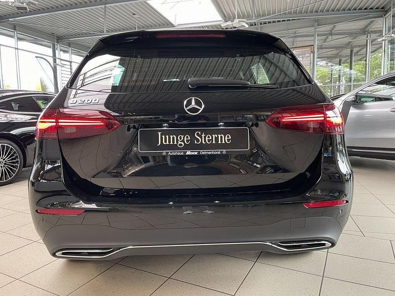 Gebraucht Mercedes B200 Advanced Plus 163 PS (119 kW) 2025 Schwarz Van / Kleinbus