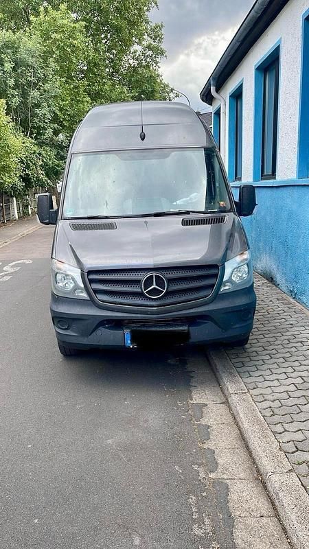 Schwarz Gebraucht 2016 Mercedes Sprinter Van | 17.000 € - Bild 1/4