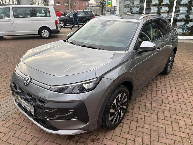 Gebraucht VW T-Roc Style 150 PS (110 kW) 2025 Grau SUV
