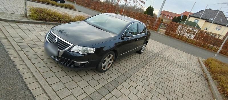 Schwarz Gebraucht 2007 VW Passat Limousine | 3.200 € (Guter Preis) - Bild 1/4