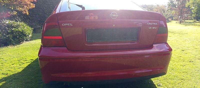 Gebraucht Opel Vectra 116 PS (85 kW) 1999 Limousine
