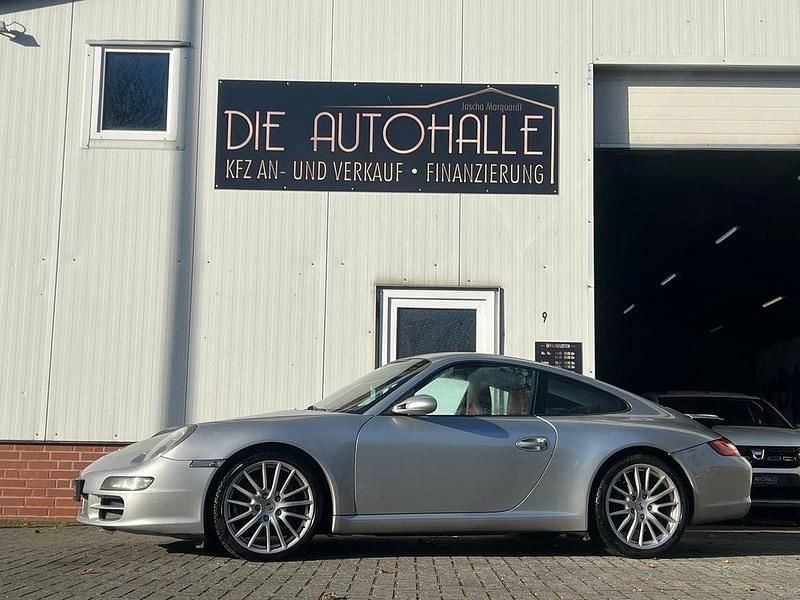 Silber Gebraucht 2007 Porsche 911 Carrera Sport Coupé | 35.953 € (Superpreis) - Bild 1/4