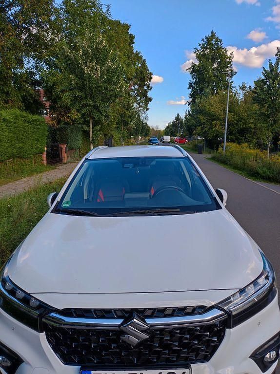 Weiß Gebraucht 2022 Suzuki SX4 S-Cross Comfort SUV | 19.500 € (Guter Preis) - Bild 1/4