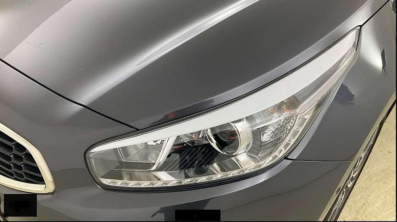 Gebraucht Kia Ceed Spirit 135 PS (99 kW) 2013 (e5b) winchestergrau met. Kleinwagen