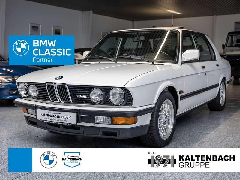 Weiss Gebraucht 1987 BMW M5 Sport Line Limousine | 54.890 € - Bild 1/3