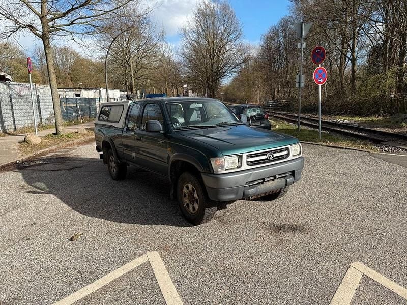 Gebraucht Toyota HiLux 90 PS (66 kW) 2000 Grün Pickup