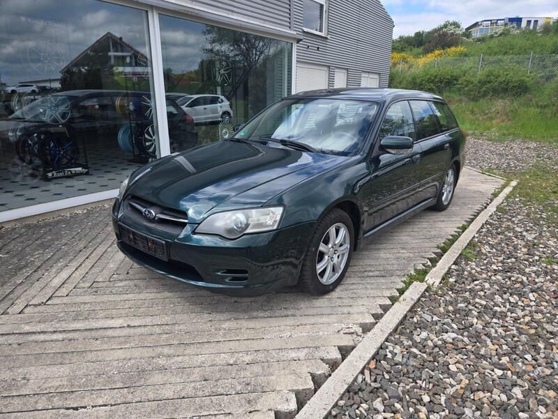 Grün Gebraucht 2002 Subaru Legacy Kombi | 790 € - Bild 1/4