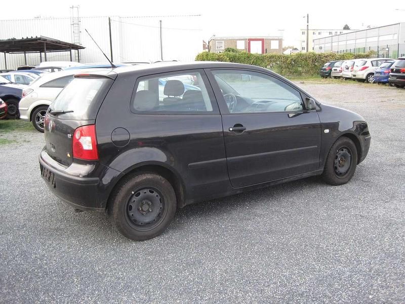 Gebraucht VW Polo 64 PS (47 kW) 2004 Schwarz Kleinwagen