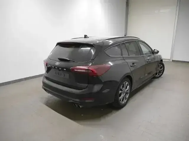 Gebraucht Ford Focus ST-Line X 116 PS (85 kW) 2024 Obsidianschwarz metallic Kombi