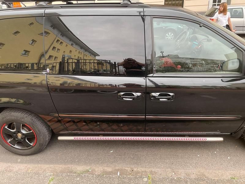 Gebraucht Chrysler Grand Voyager 124 PS (91 kW) 2004 Schwarz Van / Kleinbus