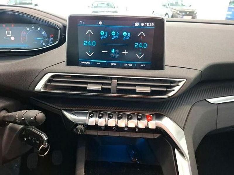 Gebraucht Peugeot 5008 Active 131 PS (96 kW) 2021 Lack grau artense/metallic klarl Limousine