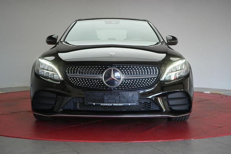 Gebraucht Mercedes C300 AMG 245 PS (180 kW) 2021 Schwarz Limousine