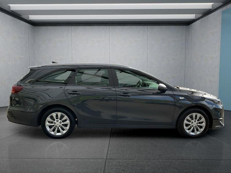Gebraucht Kia Ceed 101 PS (74 kW) 2023 Kleinwagen