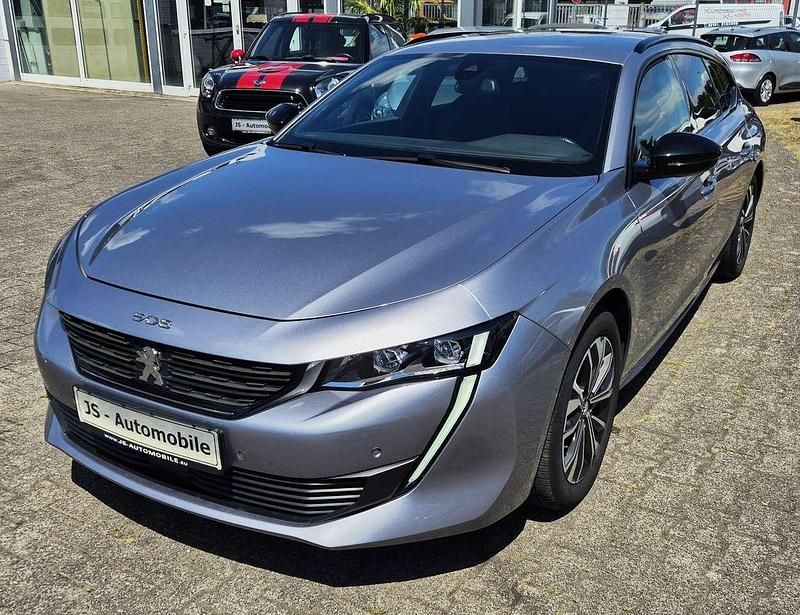 Gebraucht Peugeot 508 Allure 131 PS (96 kW) 2023 Artense silber metallic Kombi