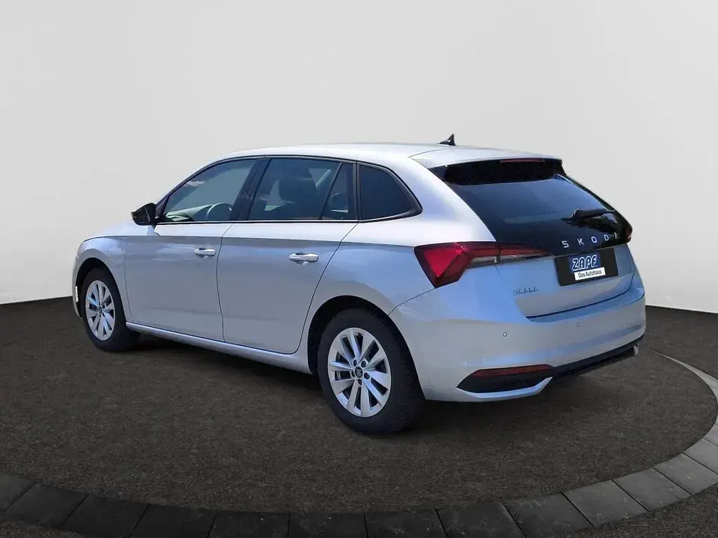 Gebraucht Skoda Scala Selection 116 PS (85 kW) 2025 Silber Kleinwagen