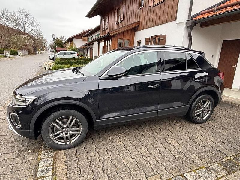 Gebraucht VW T-Roc Life 150 PS (110 kW) 2024 Schwarz SUV