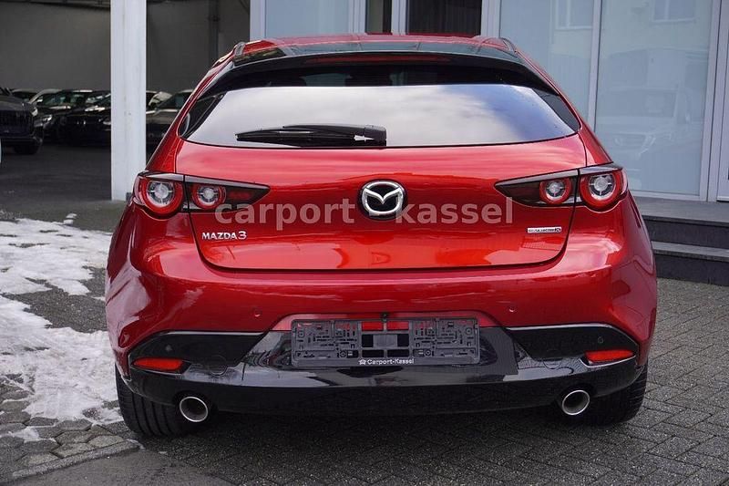 Gebraucht Mazda 3 Exclusive-Line 186 PS (136 kW) 2024 Rot Limousine