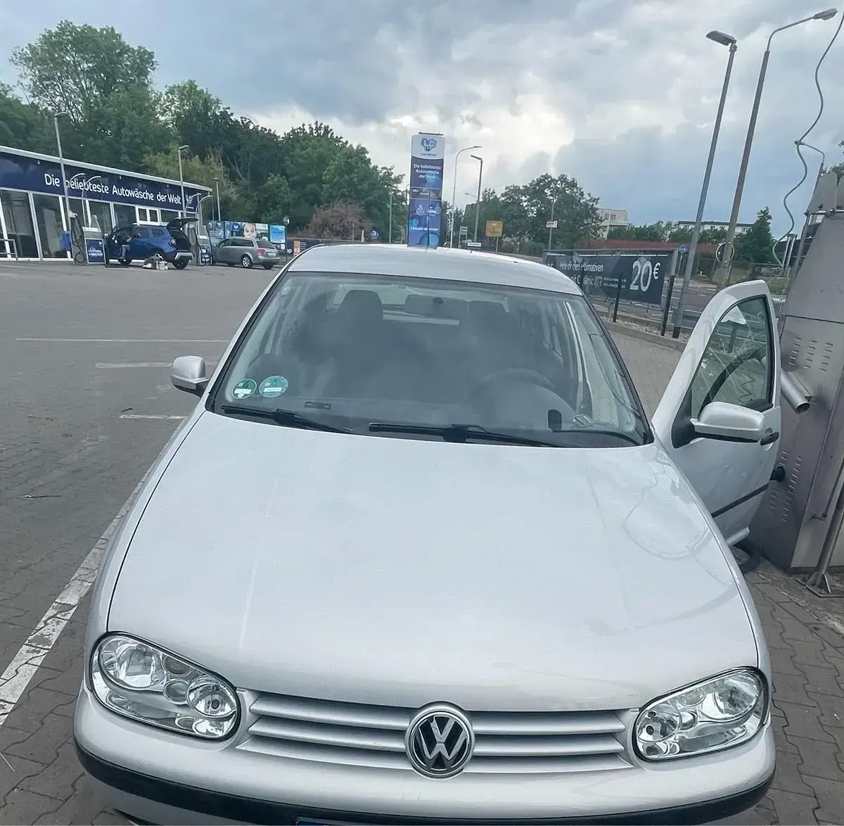 Gebraucht VW Golf IV 100 PS (73 kW) 1999 Silber Kombi
