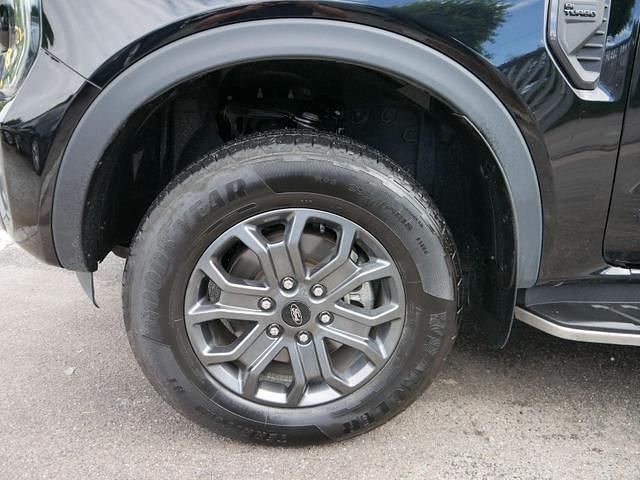 Obsidianschwarz obsidianschwarz Gebraucht 2024 Ford Ranger Wildtrack Abholung | 47.413 € (Etwas zu teuer) - Bild 1/4