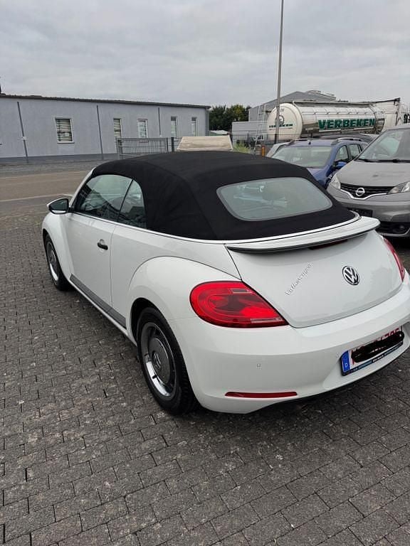 Gebraucht VW Beetle 105 PS (77 kW) 2015 Weiß Kleinwagen