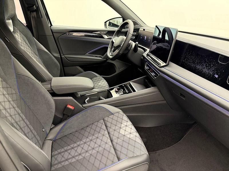 Gebraucht VW Tiguan R-line 193 PS (141 kW) 2025 Schwarz SUV