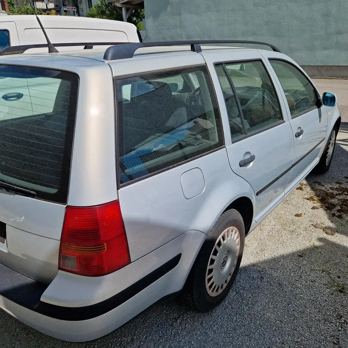 Gebraucht VW Golf IV 100 PS (73 kW) 2000 Silber Kombi
