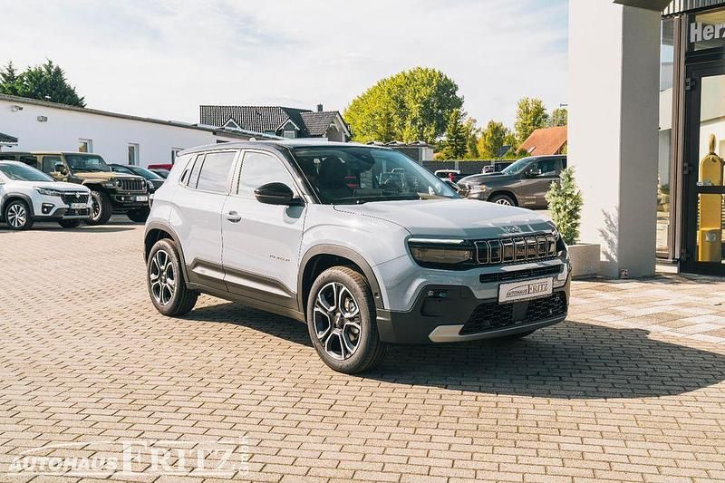Grau Gebraucht 2025 Jeep Avenger Summit SUV | 27.890 € (Teuer) - Bild 1/4