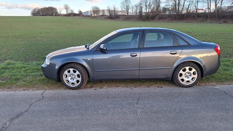 Gebraucht Audi A4 102 PS (75 kW) 2004 Limousine