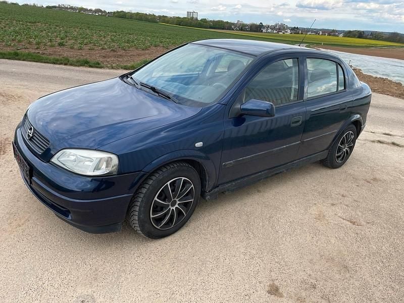 Second-hand Opel Astra 75 CP (55 kW) 2000 Albastru Berlinǎ