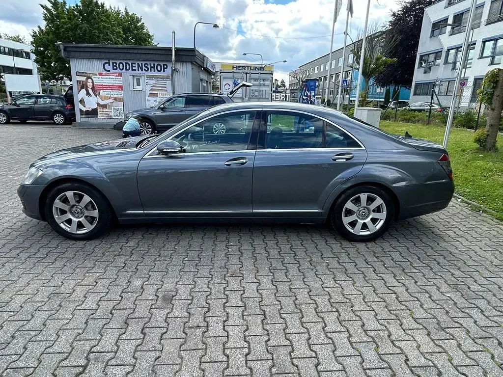 Gebraucht Mercedes S320 235 PS (172 kW) 2007 Andere farben Limousine