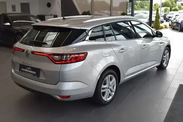 Occasion Renault Mégane 116 ch (85 kW) 2019 Argent Berline