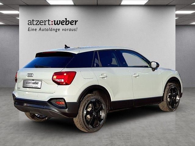 Neu Audi Q2 Advanced Plus 150 PS (110 kW) 2025 Pfeilgrau perleffekt SUV