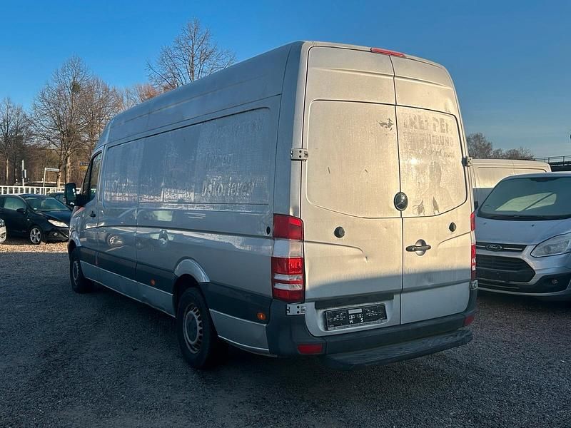 Gebraucht Mercedes Sprinter 129 PS (94 kW) 2013 Silber Van