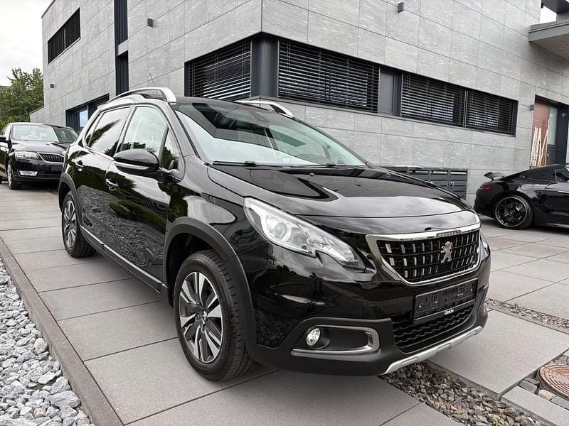 Schwarz Gebraucht 2017 Peugeot 2008 Allure SUV | 8.440 € (Guter Preis) - Bild 1/4