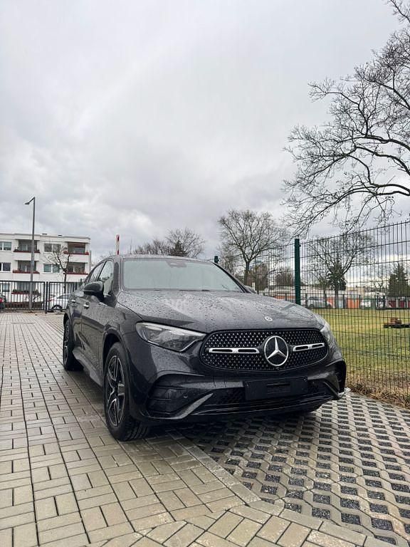 Neu Mercedes GLC200 AMG 163 PS (119 kW) 2026 Schwarz SUV