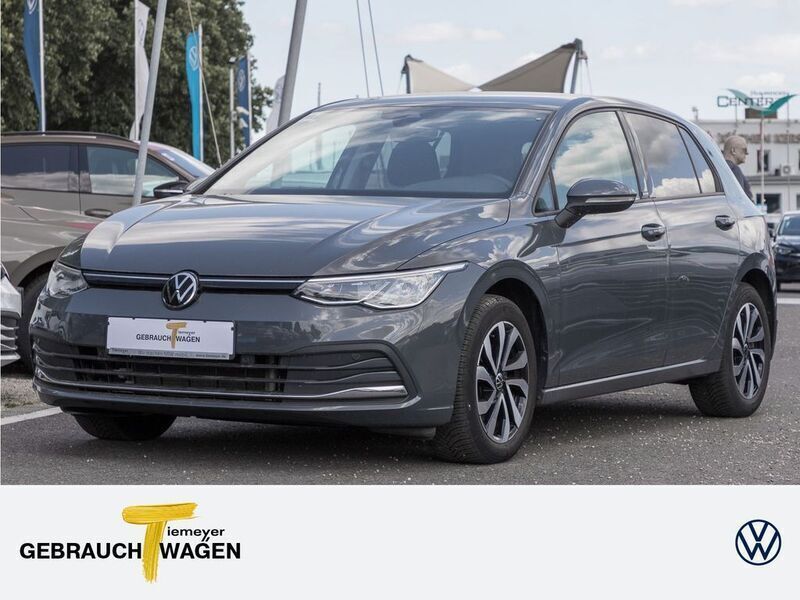 Grau Gebraucht 2021 VW Golf VIII Active Limousine | 19.980 € (Guter Preis) - Bild 1/4