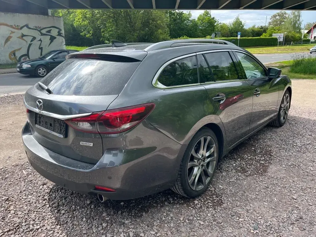 Usata Mazda 6 Nakama Intense 175 CV (128 kW) 2017 Grigio Station wagon