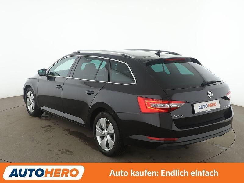 Gebraucht Skoda Superb Ambition 120 PS (88 kW) 2017 Schwarz Kombi