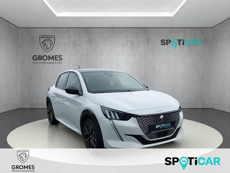 Weiß Gebraucht 2023 Peugeot e-208 GT Kleinwagen | 20.790 € (Fairer Preis) - Bild 1/4