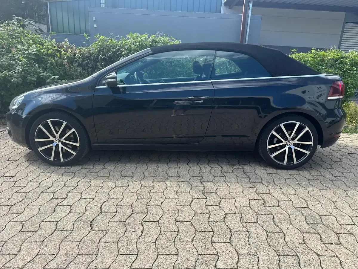 Gebraucht VW Golf Cabriolet 160 PS (117 kW) 2012 Schwarz Cabrio